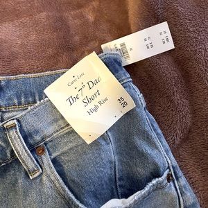High rise dad short(Abercrombie sz 35 is a standard sz 20)